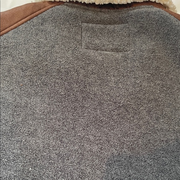 Orvis Gray and Brown Fleece Vest - Picture 9 of 9